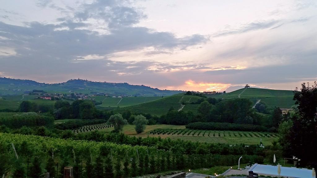 Villa Gremi - Castiglione Falletto Buitenkant foto